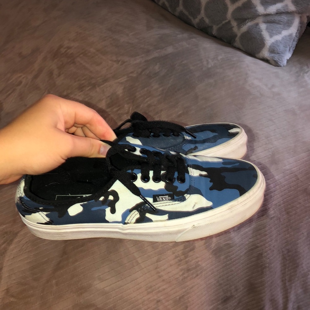 Camo customize vans